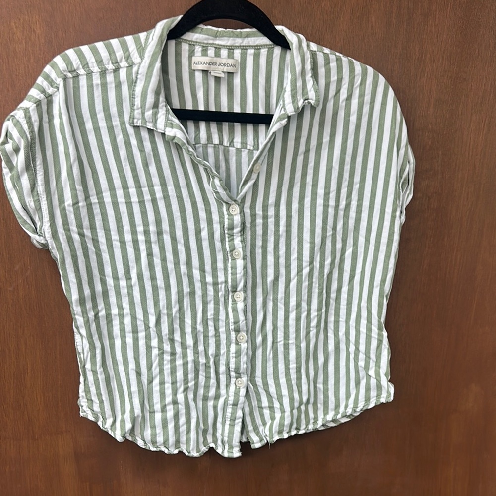 Green and White Boxy Button Down Shirt with Notched Collar